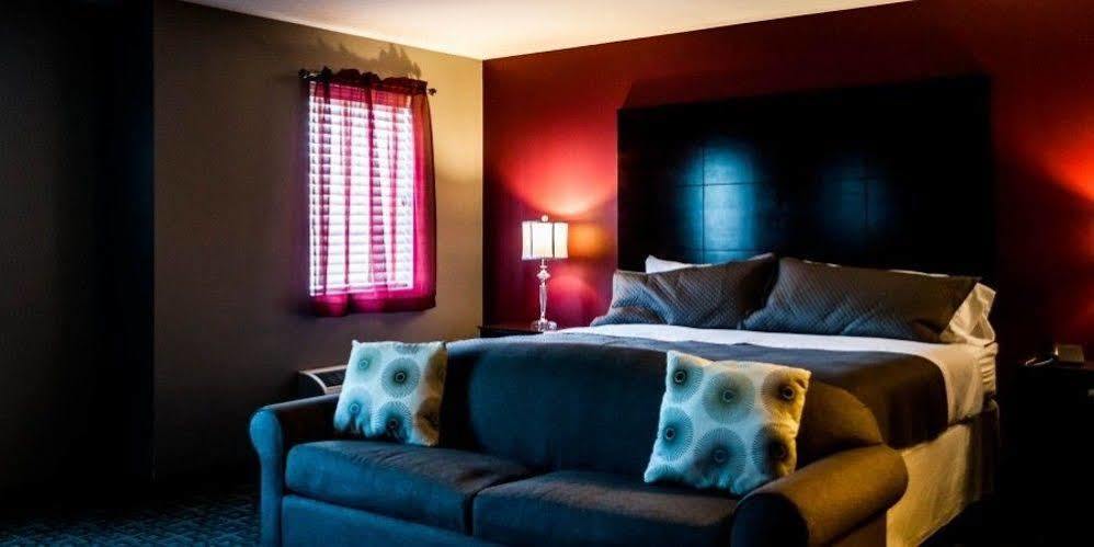 Holmes Suites And Inn 블랙릭 외부 사진
